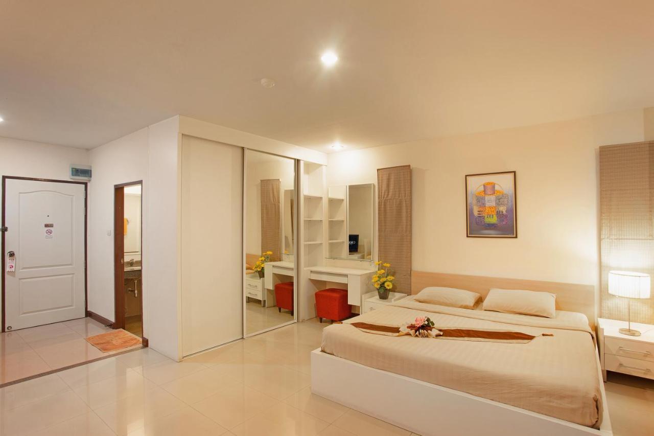 C-House & Residence Hotel Amata City Pluak Daeng Exterior foto